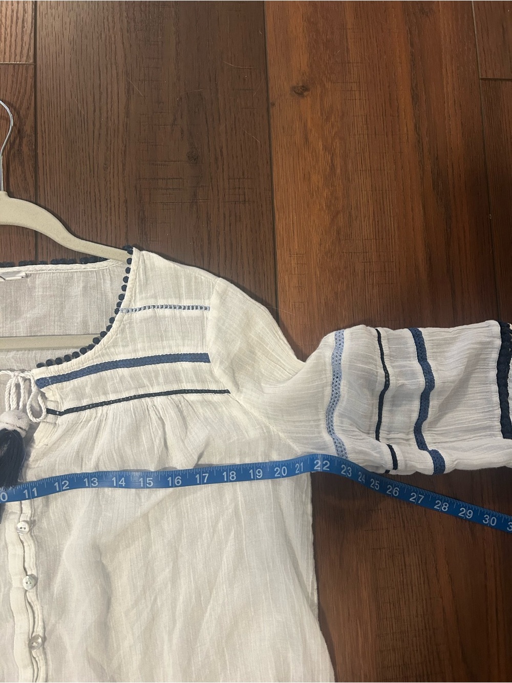 J. Jill 100 % Cotton White Blue Boho Tassel Blouse Women’s Medium Petite - Picture 9 of 11